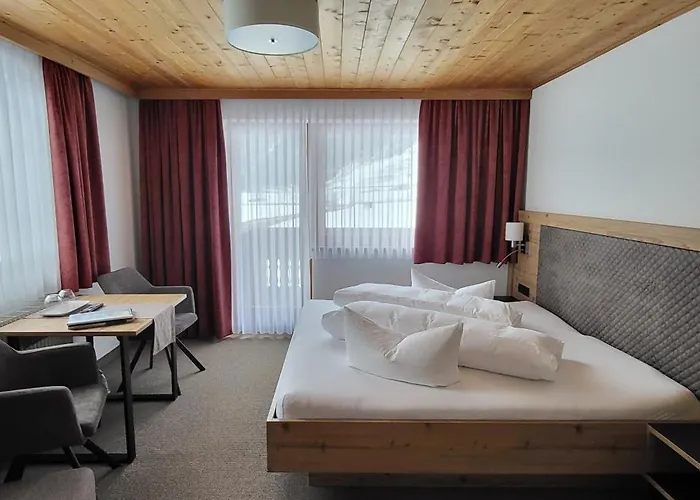 萨尔巴赫酒店 酒店 3*